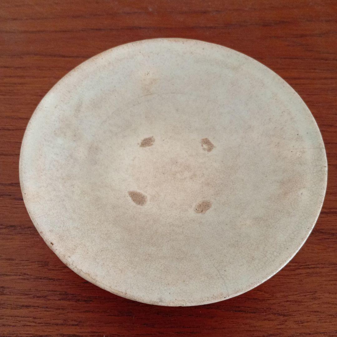 李朝　粉引　柔手　金海　平茶碗　（古唐津、李朝、高麗）