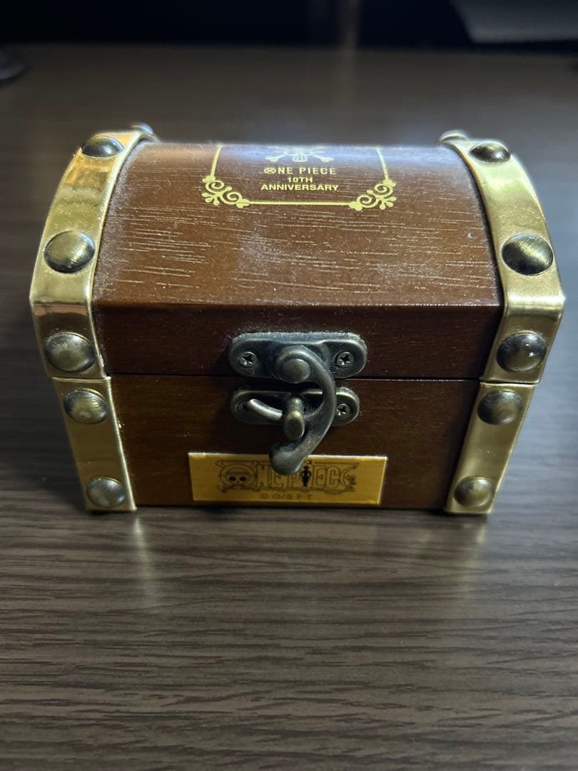 ［ONE PIECE 10周年記念公式ウォッチ］黄金の指針〜ゴールデン・ポース〜