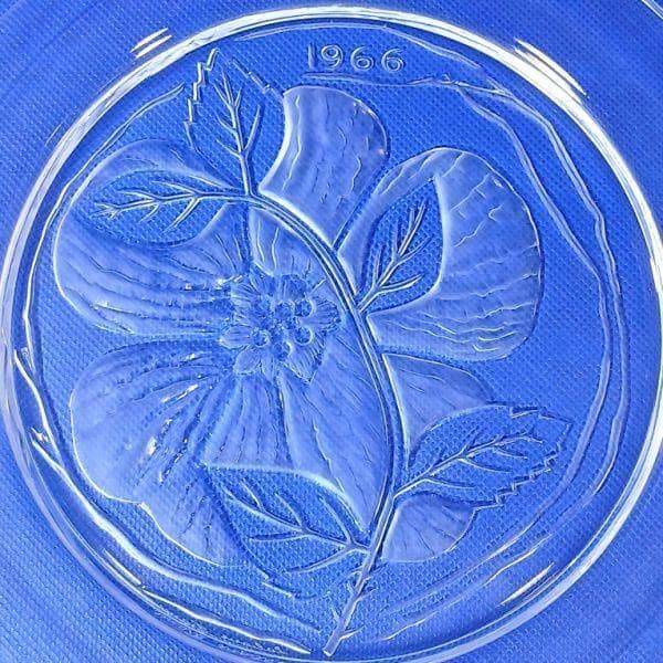 感謝セール ラリック イヤープレート クリスタルガラス 飾り皿 アンティーク