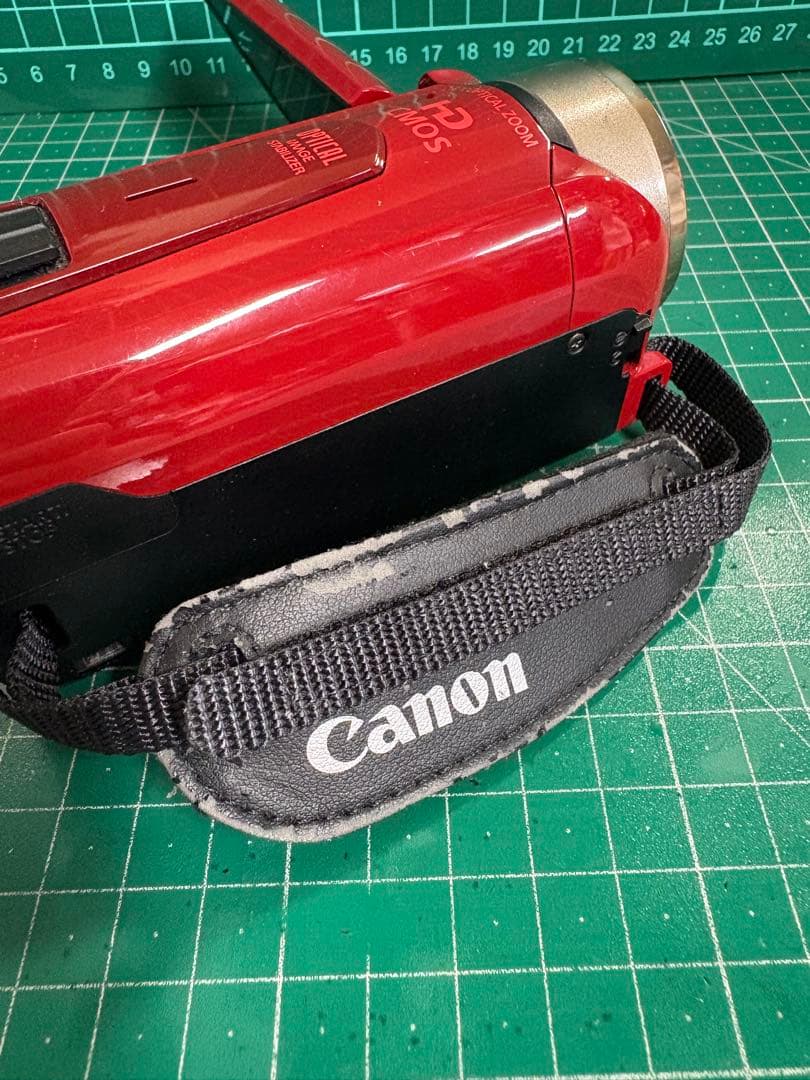 Canon ビデオカメラ　ivis HF R52 レッド