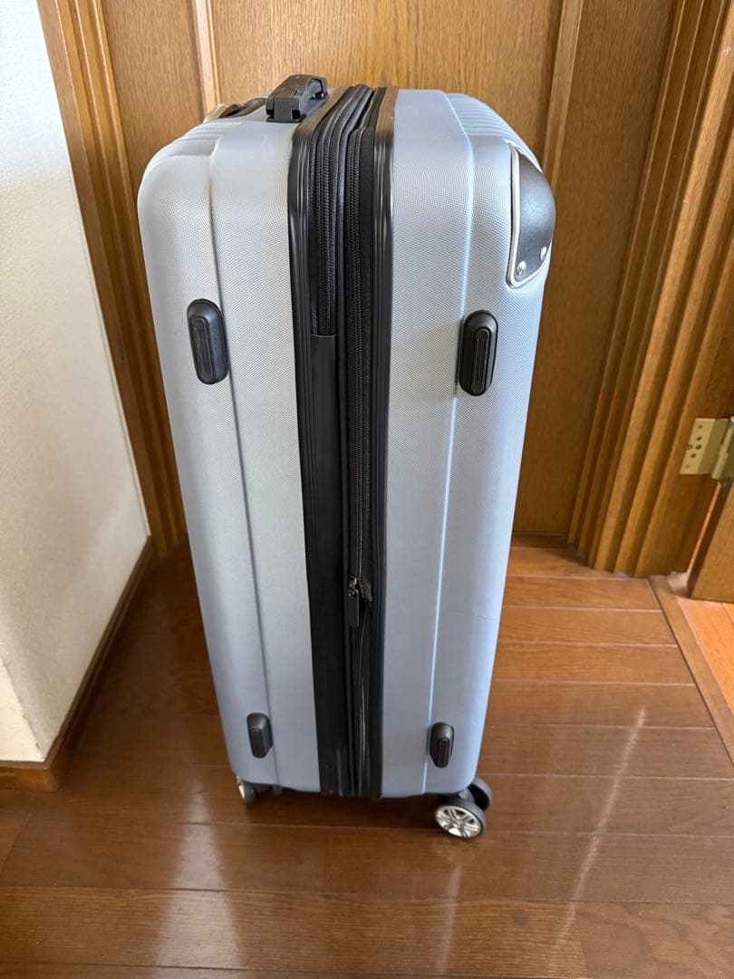 「未使用品」New Trip スーツケース キャリーケース 拡張機能付きサイズＬ