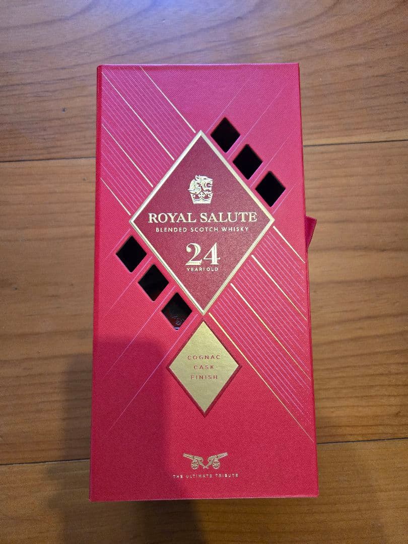 ローヤルサルート24年 コニャックカスク フィニッシュ