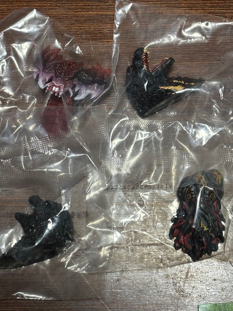 1番くじ　ゴジラ怪獣乱舞　荒ぶるモノ　B賞　D賞　E賞コンプセット