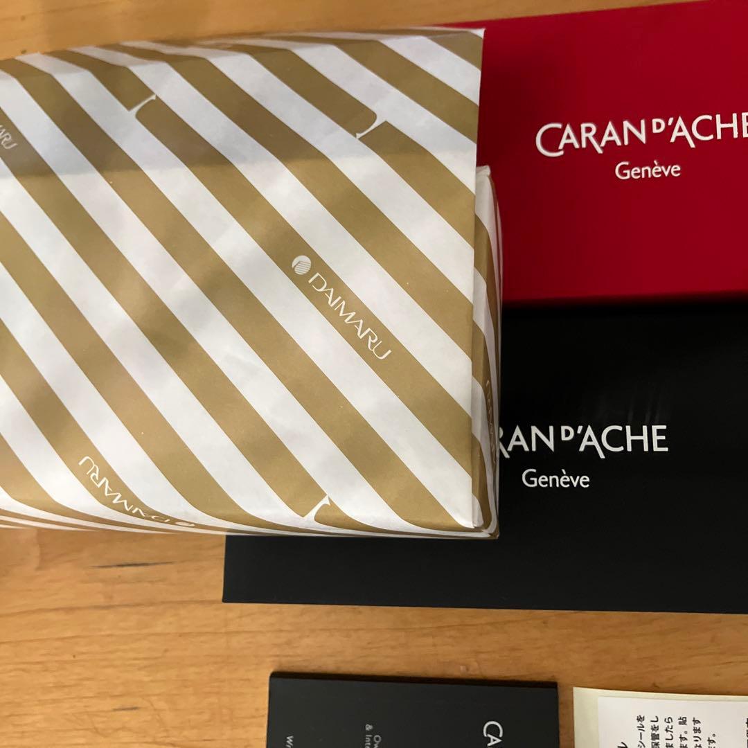 CARAN D'ACHE ボールペン シルバー