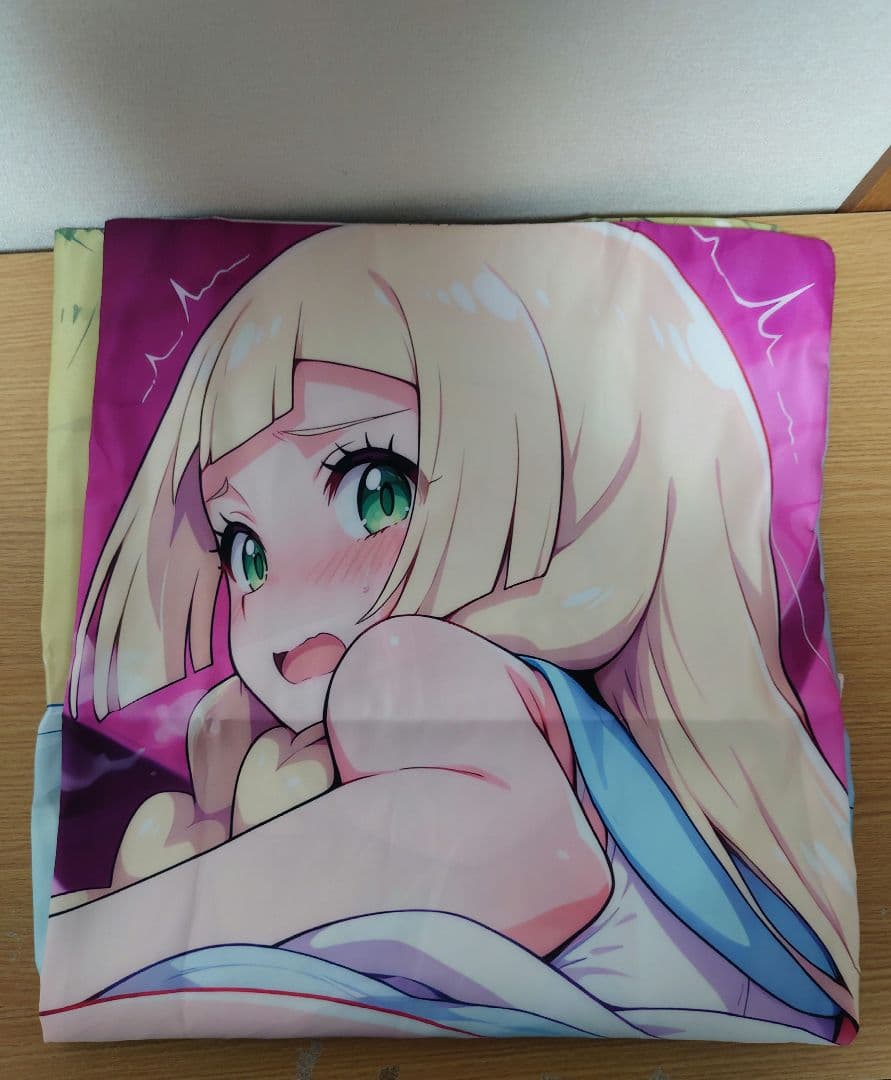 リーリエ　抱き枕カバー　ポケモン