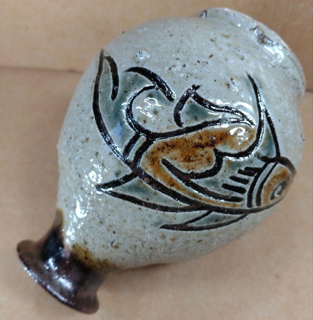 【本物保証】金城次郎 壷屋焼徳利 共箱 栞 人間国宝 壺屋焼 魚文徳利 美品