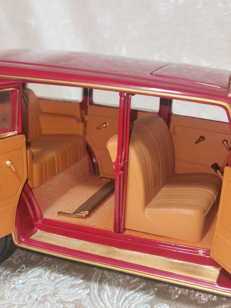 希少　サンスター　DELUXE TUDOR　1/18 キャデラック