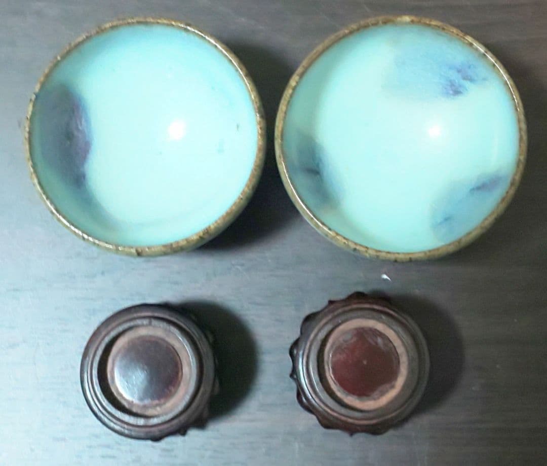 南宋時代 鈞窯紫斑紋盃 澱青釉紫紅斑盃 木製台座付 二客