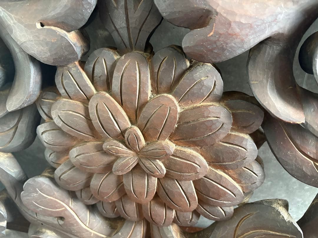 欄間　 らんま　檜？木彫り　各々１４ｋｇ弱　どっしり　アンティーク　菊　蓮？