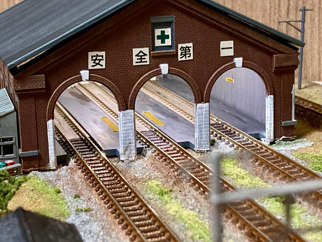 Nゲージ 鉄道模型ジオラマ 昭和のレンガ機関庫