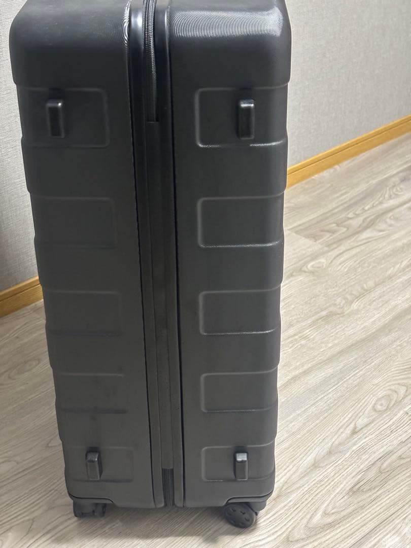 無印良品 105L スーツケース ハードキャリーケース バーを自由に調節できる