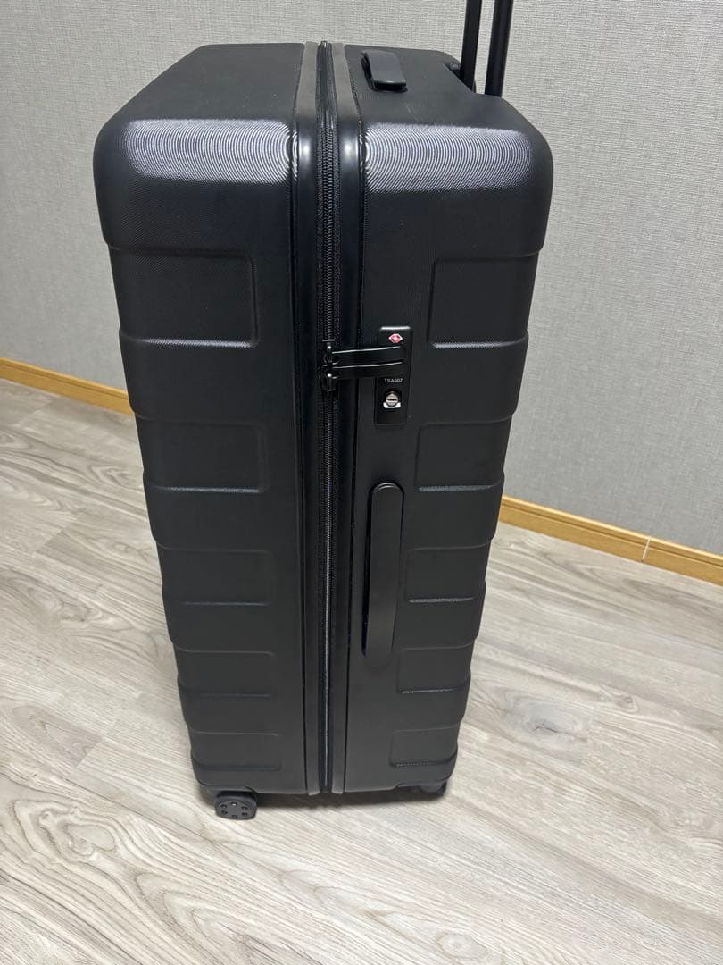 無印良品 105L スーツケース ハードキャリーケース バーを自由に調節できる