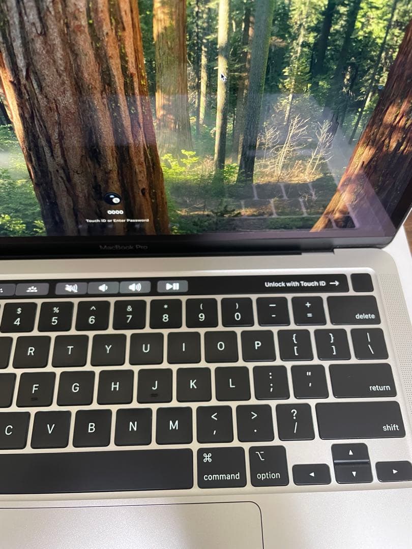 美品 MacBook Pro 2020 TouchBar付き
