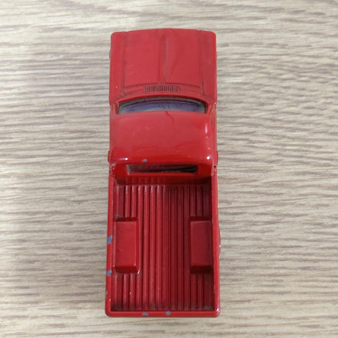 超希少 トミカ　ダットサン　トラック　赤色　香港製