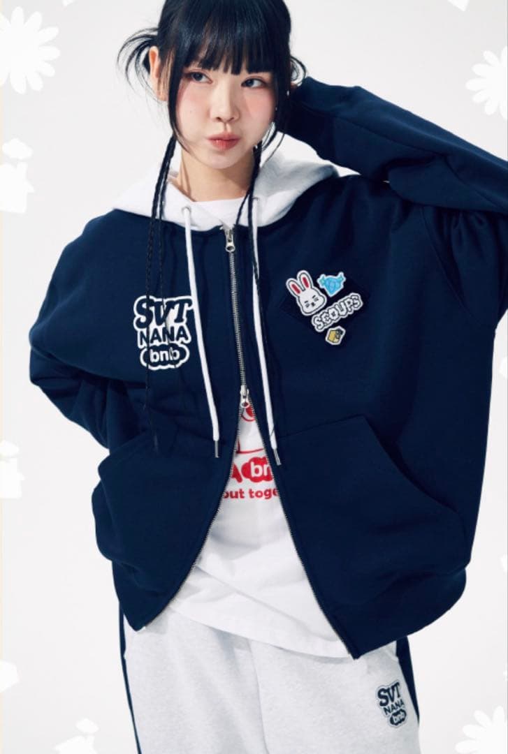 SEVENTEEN セブチ　ナナ民泊　フーディー　Mサイズ