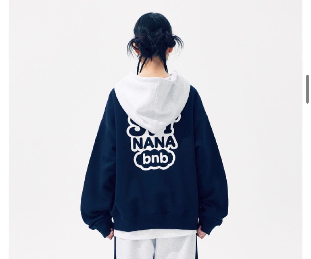 SEVENTEEN セブチ　ナナ民泊　フーディー　Mサイズ