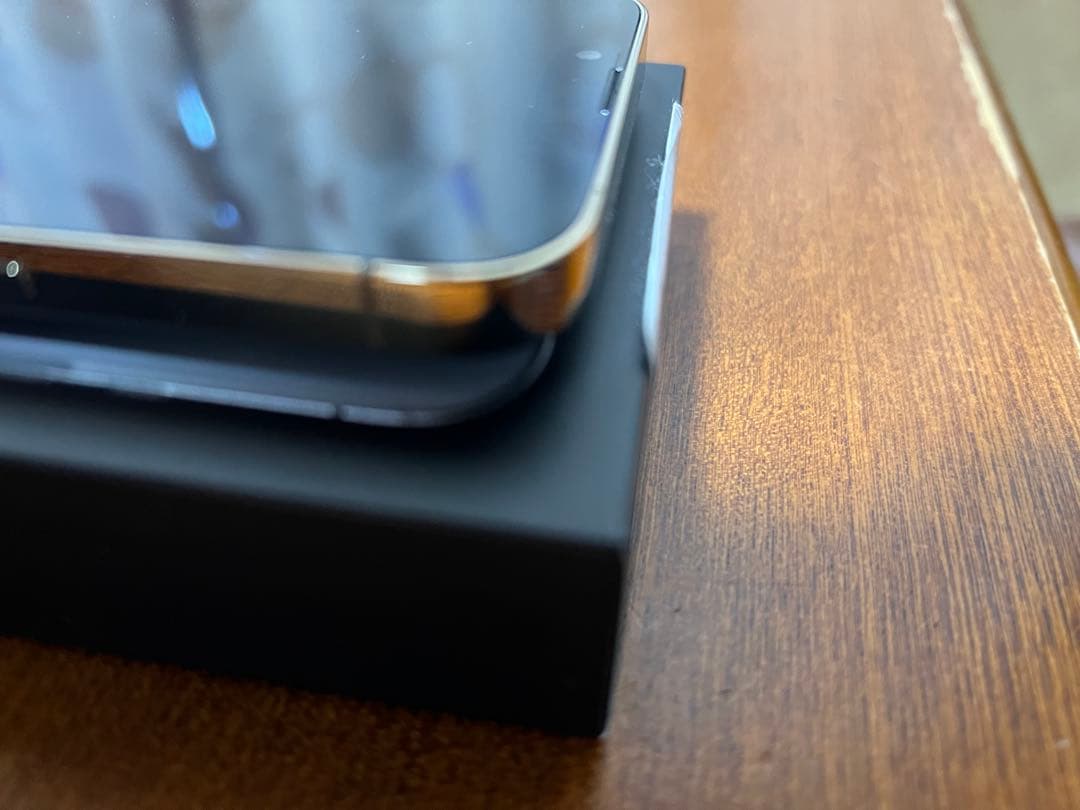 iPhone 13Pro 128GB ゴールド　10月17日迄の限定保書付き