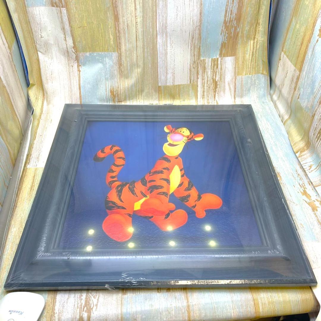 新品★くまのプーさん Winnie the Pooh ティガー 油絵風 額縁