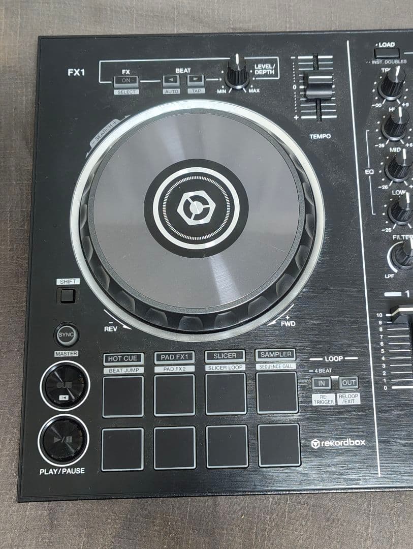Pioneer DJ DDJ-RB コントローラー