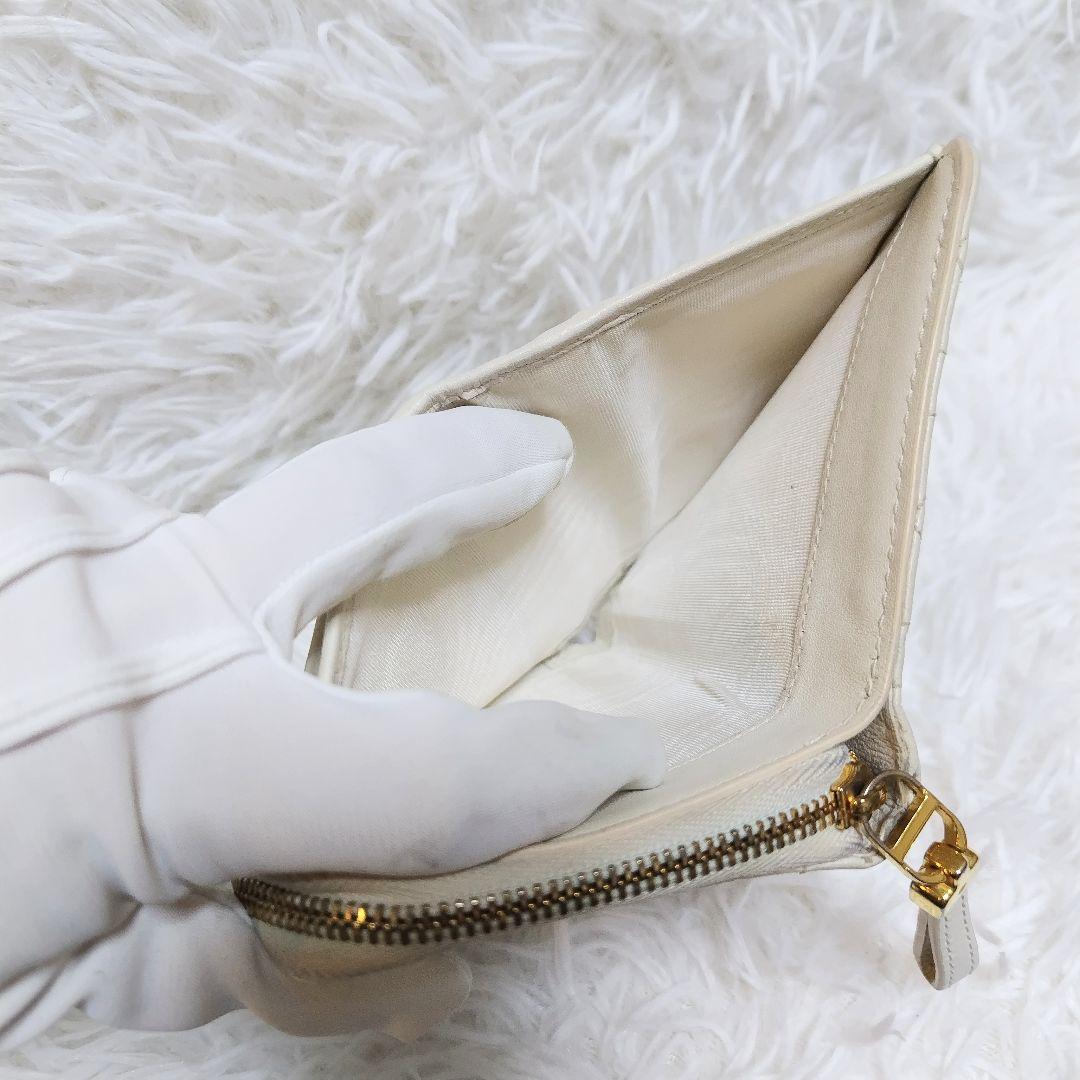 美品✨ディオール◇カロ二つ折り財布　カナージュキルティングゴールド金具ホワイト