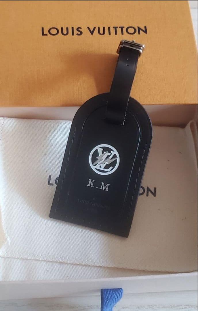 LOUIS VUITTON FRAGMENT DESIGN コラボネームタグ
