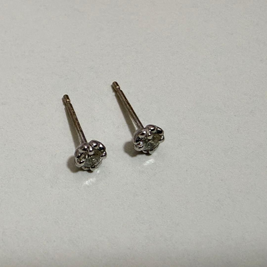 AHKAH 18Kホワイトゴールド ティアスタッドピアス