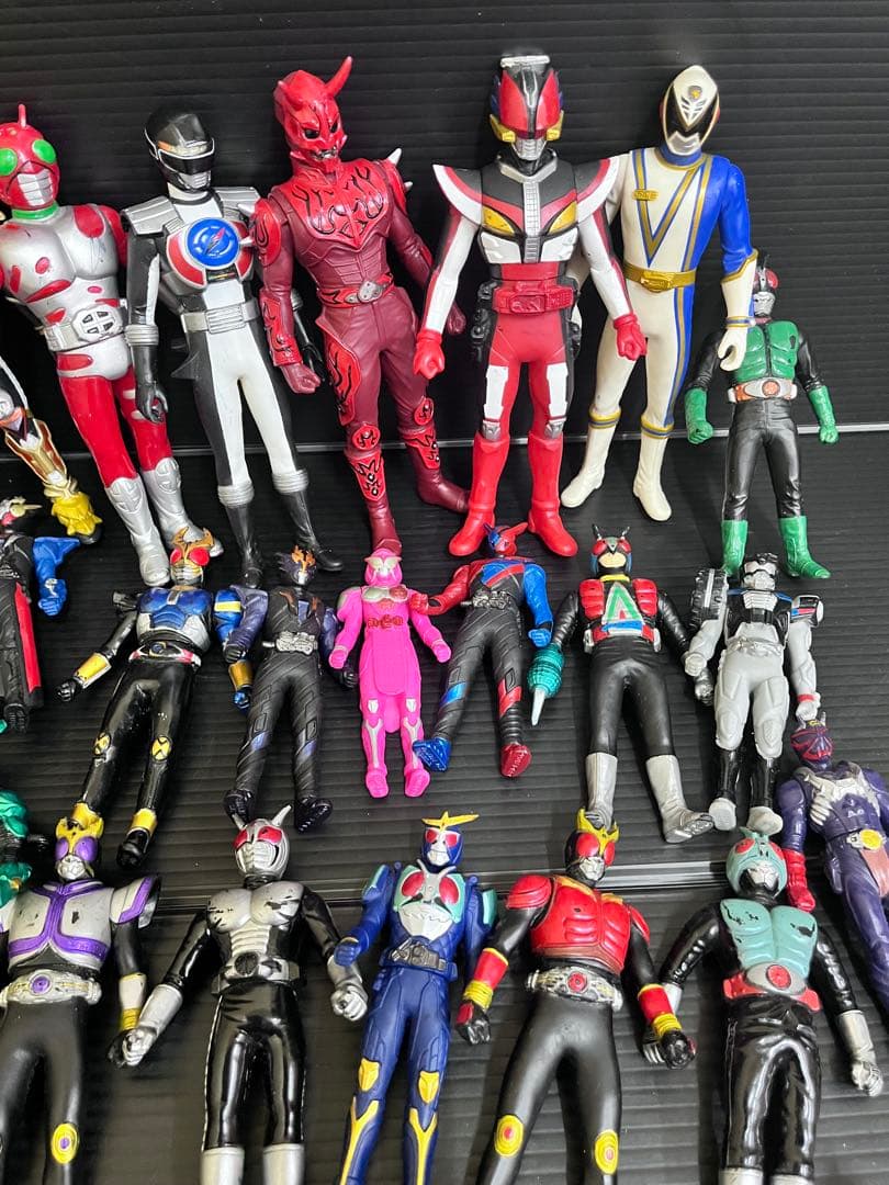 E413 仮面ライダーフィギュア　45体まとめ　フィギュアまとめ売り　ソフビ