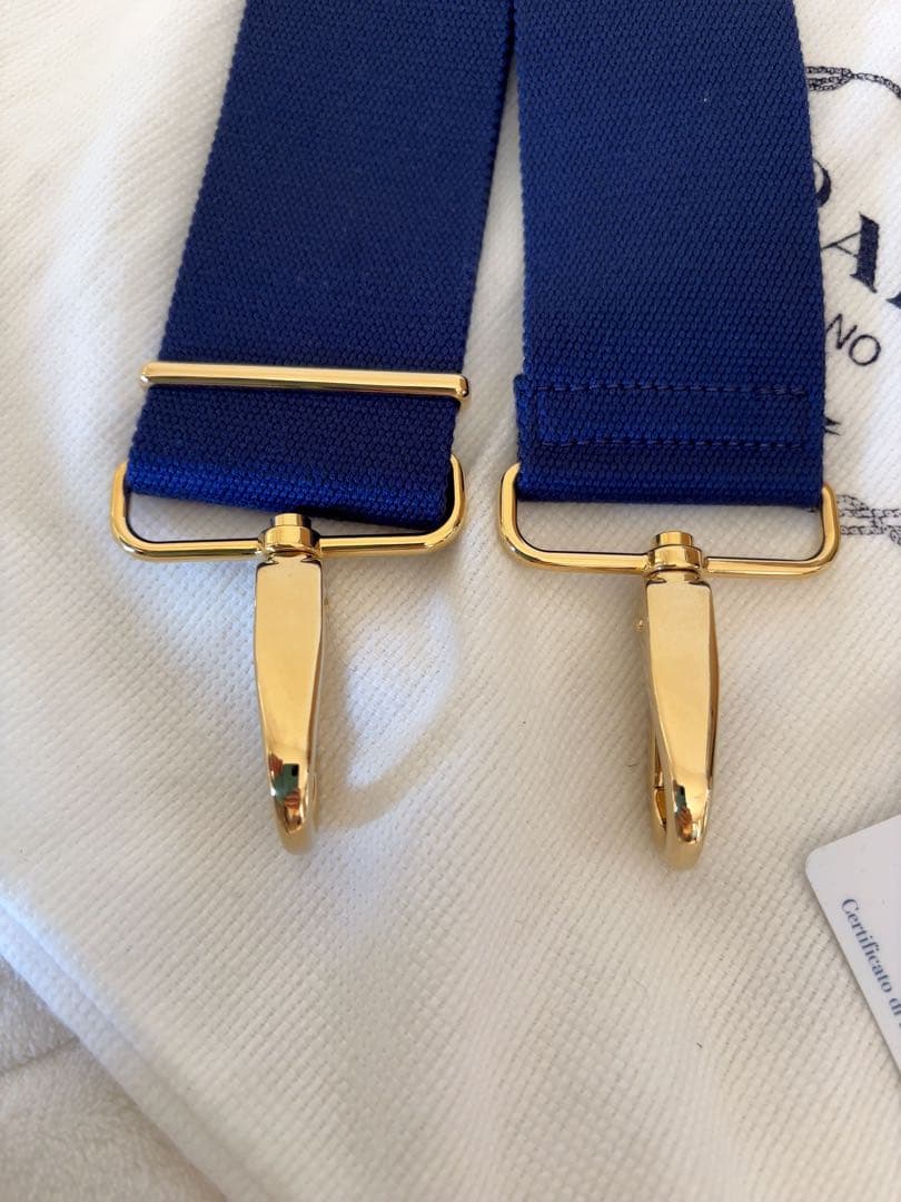 PRADA プラダ 紺色ストラップ 新品未使用