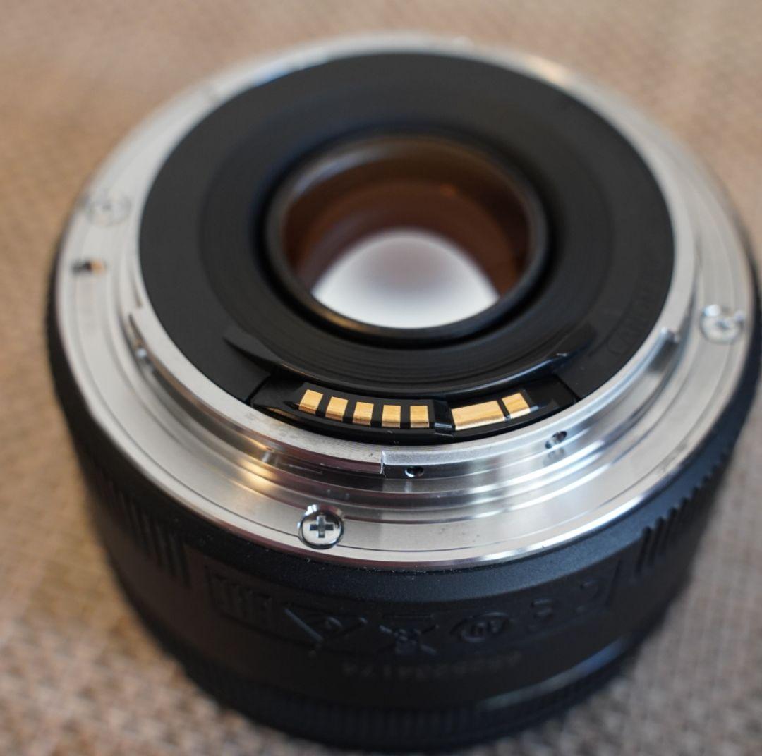 Canon レンズ50mmF1.8STM + Sigma MC-11