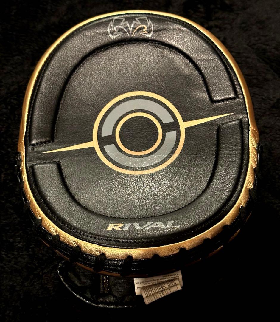 Rival(ライバル) RPM100 パンチングミット ブラック×ゴールド