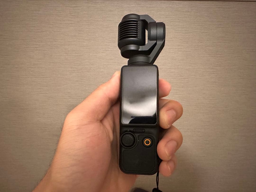 美品・128GBSD付きDJI OSMO POCKET 3 クリエイターコンボ