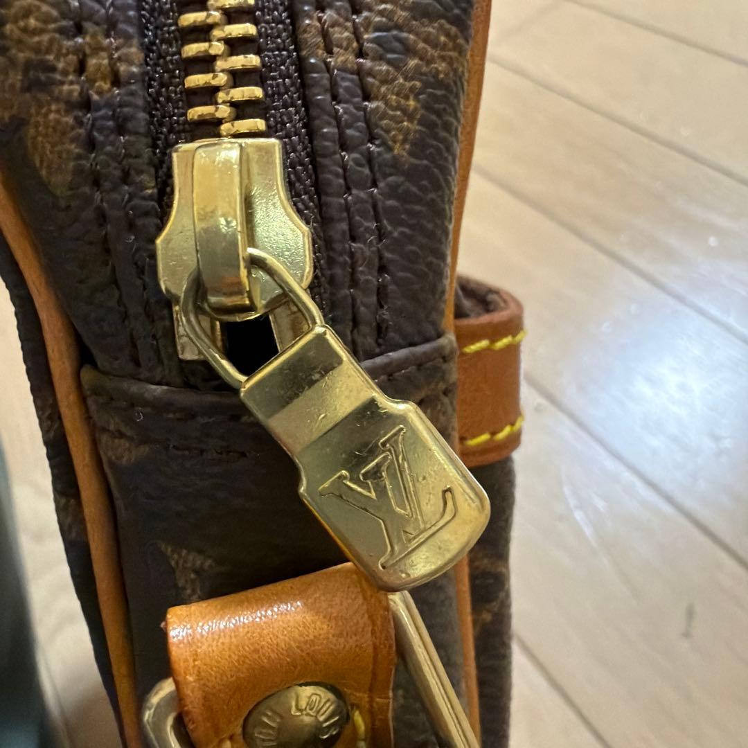 Louis Vuitton モノグラムダヌーブショルダーバッグ