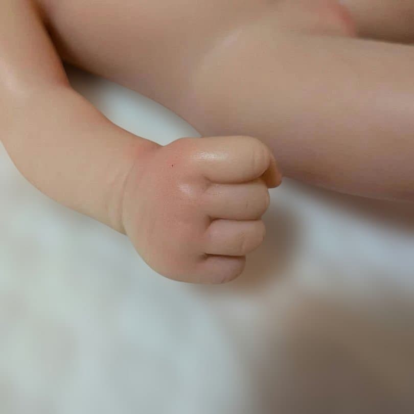 フルシリコン リボーンドール　優しい目の女の子