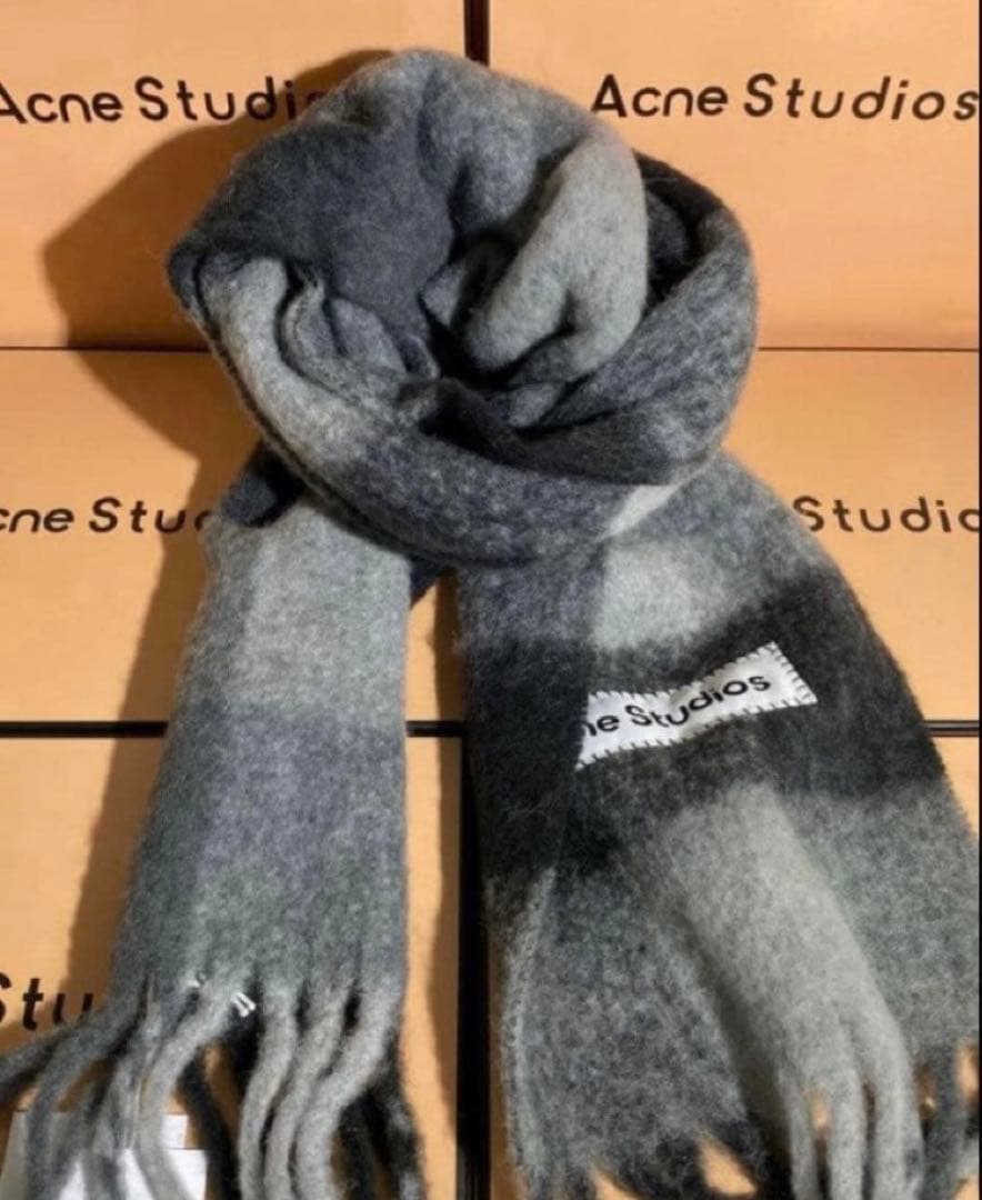 Acne Studios マフラー