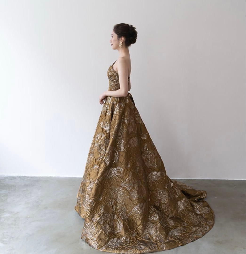 ウェディングドレス　confetti ブラウン　カラー　ブライダル　結婚式