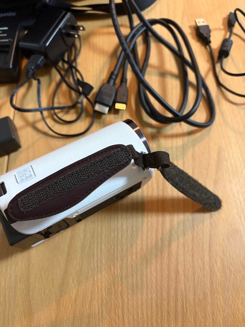 ビデオカメラ Panasonic HC-W570M