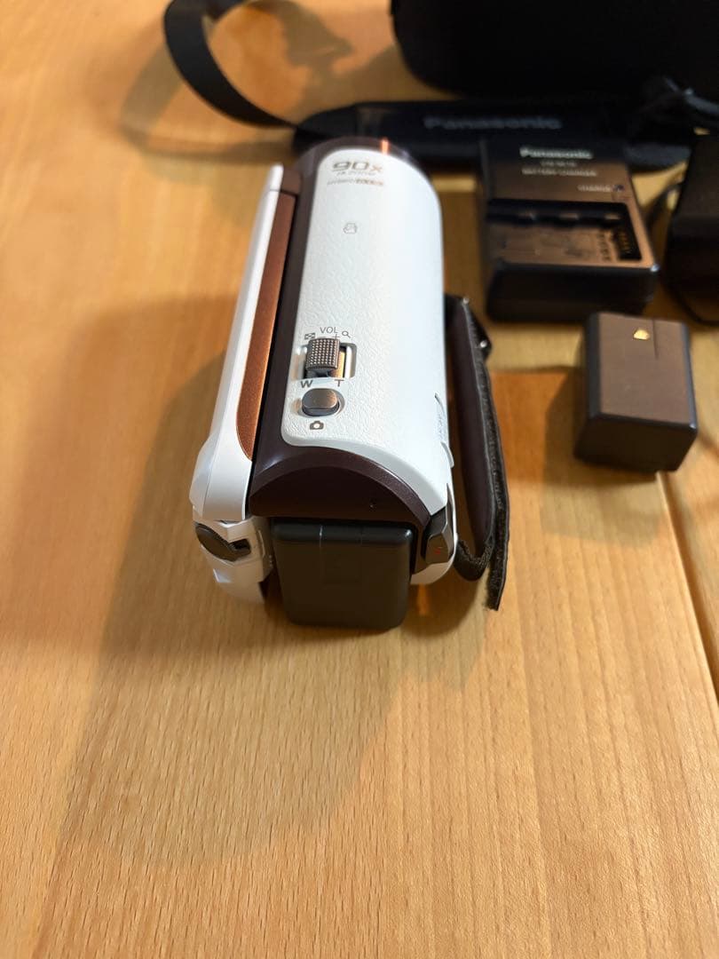 ビデオカメラ Panasonic HC-W570M