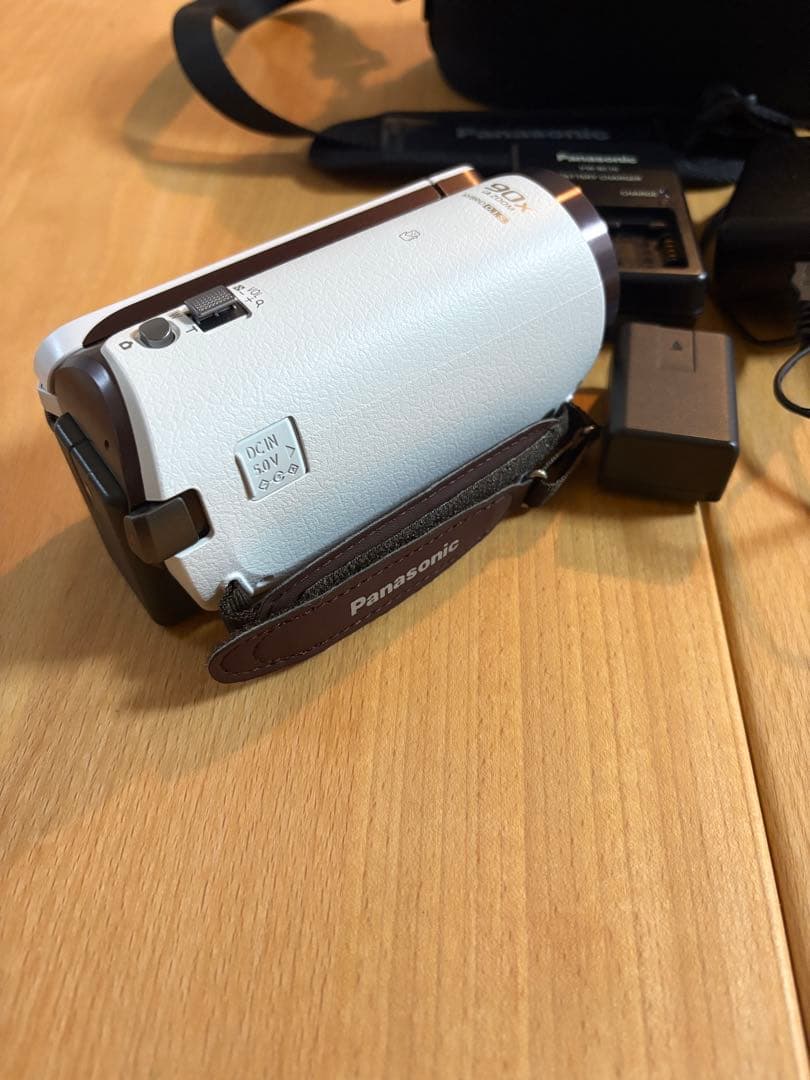 ビデオカメラ Panasonic HC-W570M