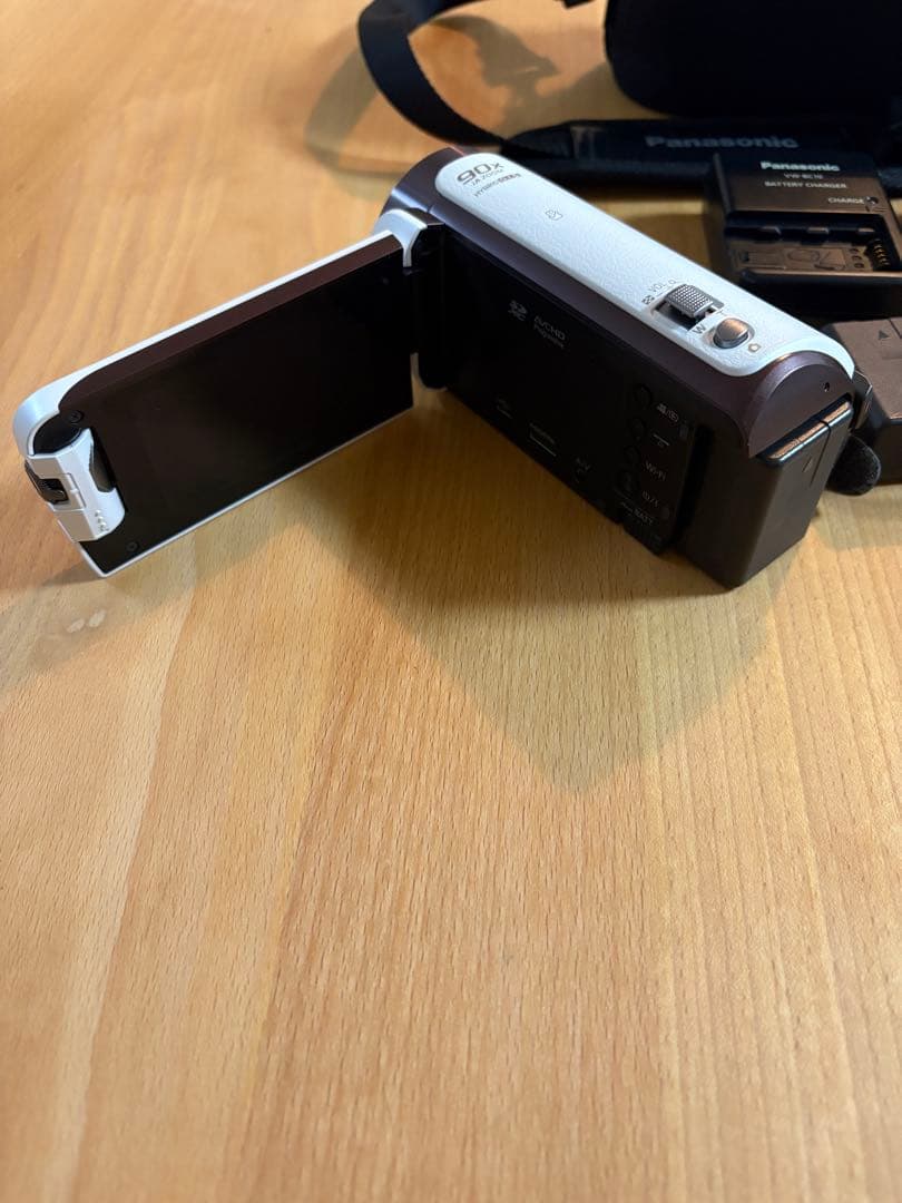 ビデオカメラ Panasonic HC-W570M