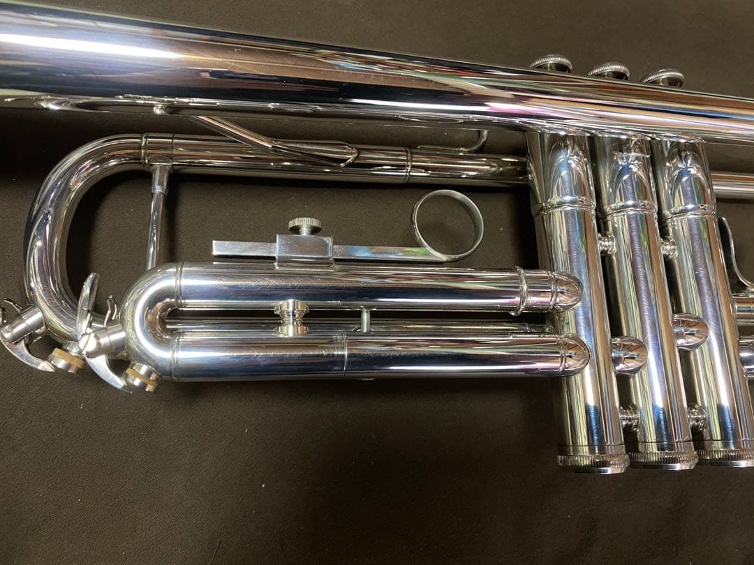 トランペット　島村楽器(グリッターＳ)チューナー付き