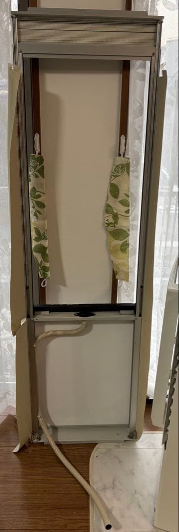 CORONA 窓用エアコン 2024年製　冷暖房　CWH-A1824R-W