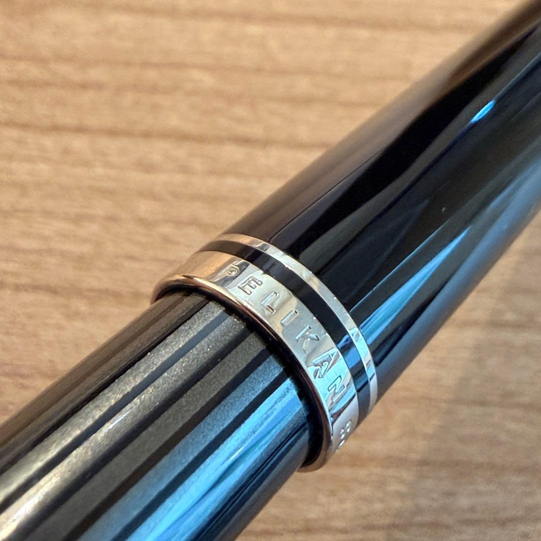 Pelikan SOUVERAN M405 ブラックストライプ(EF)