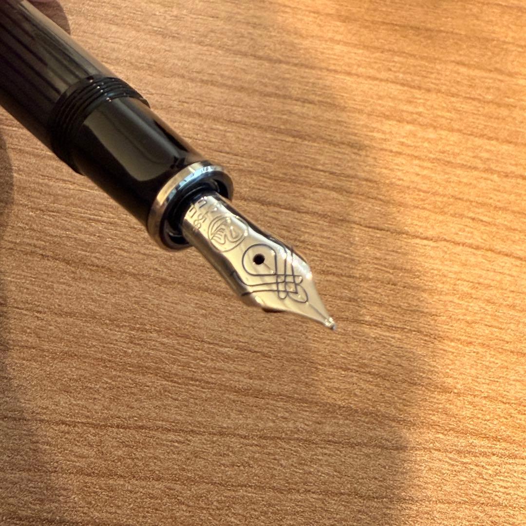 Pelikan SOUVERAN M405 ブラックストライプ(EF)