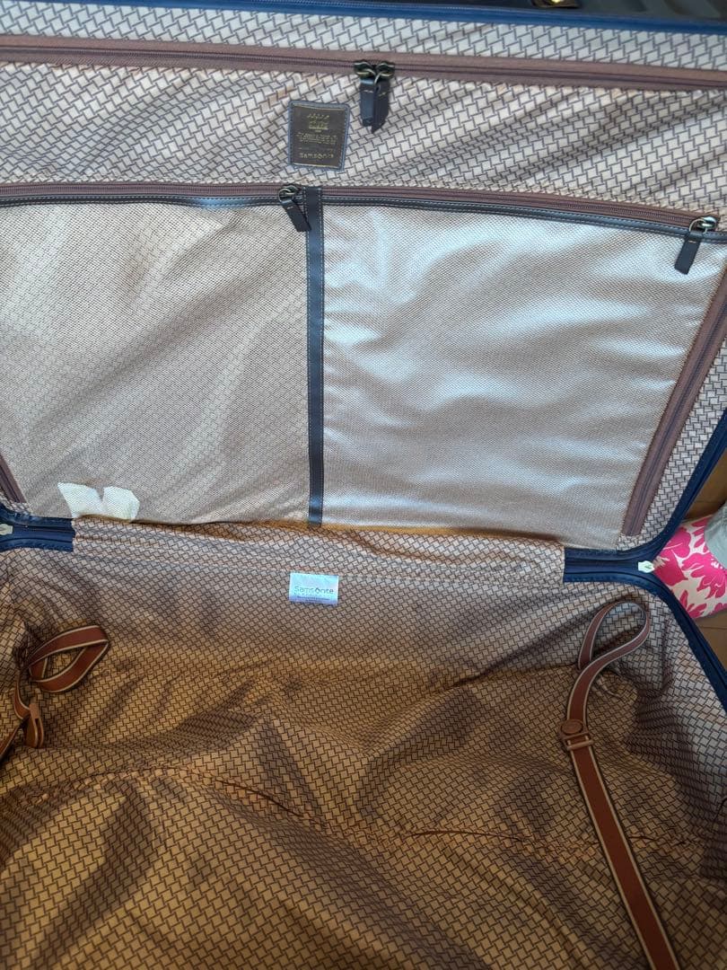 ♡セール♡［一度使用】超美品サムソナイト⭐︎キャリーケース カバー付き