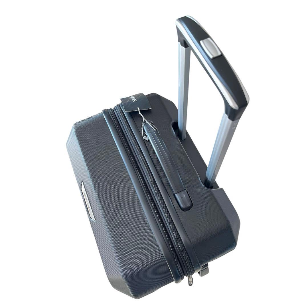 【美品一回のみ使用】サムソナイト　キャリーケース　黒　海外限定モデル　軽量　高級