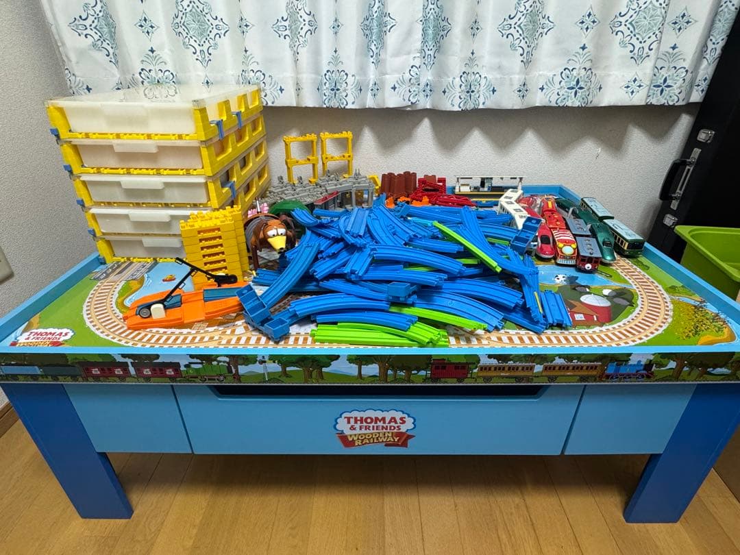 きかんしゃトーマス　プレイテーブル　プラレールセット 引取限定