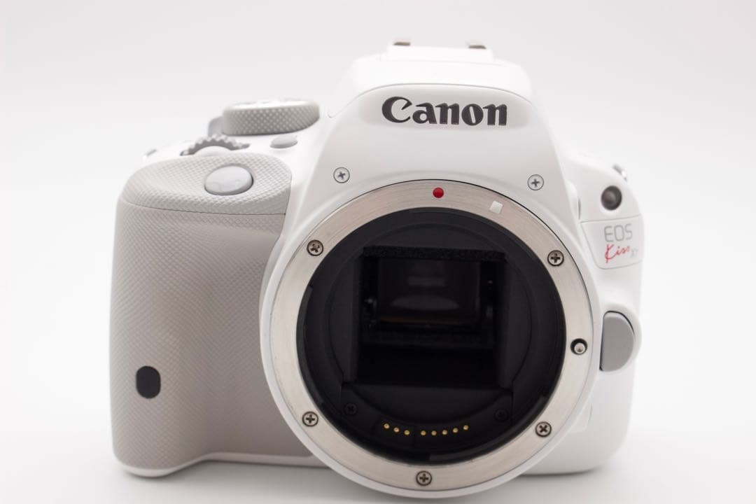 Canon EOS Kiss X7 ホワイトボディ　スマホに送れる一眼レフ　美品