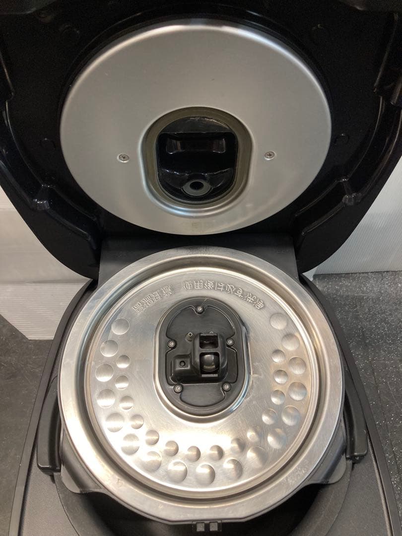 TIGER 圧力IH炊飯器　5合炊き　マットブラック