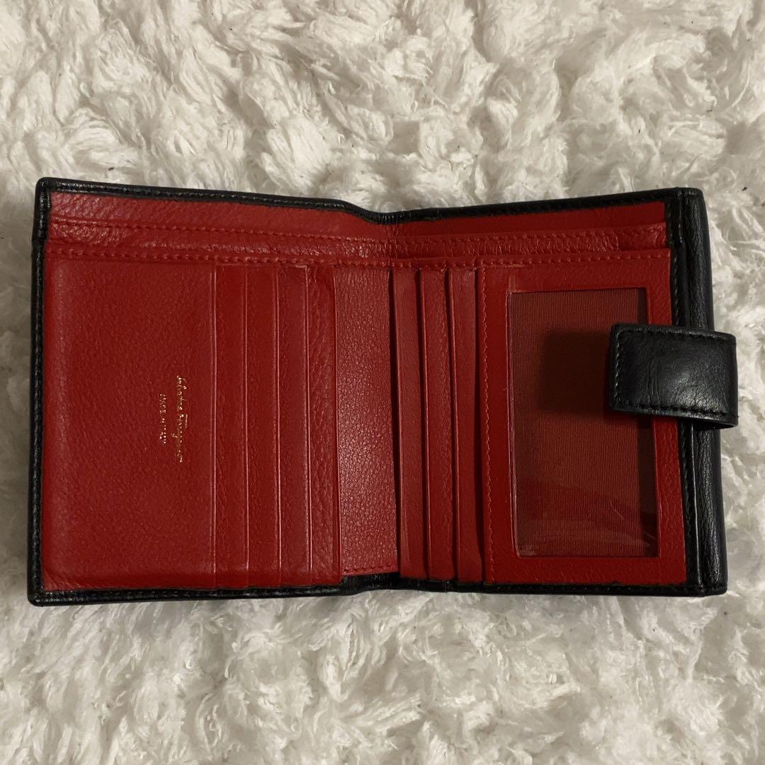 サルヴァトーレフェラガモ 2つ折り財布 ガンチーニ 金具 レザー ブラック