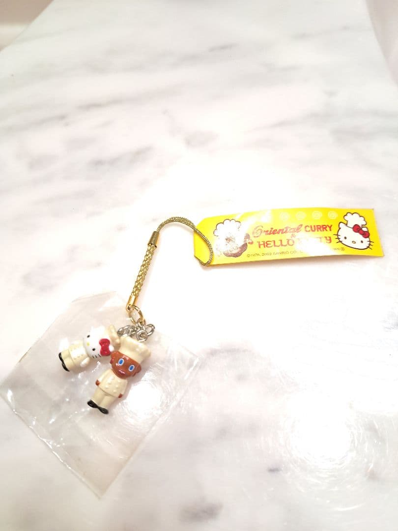 激レア　オリエンタルカレー　コラボ　ハローキティ 根付け　ストラップ　2003年